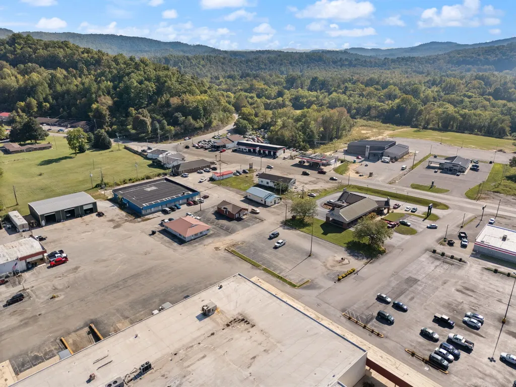 863 Highway 25 Williamsburg KY 40769