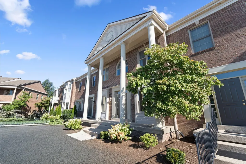 525 Darby Creek Road Lexington KY 40509
