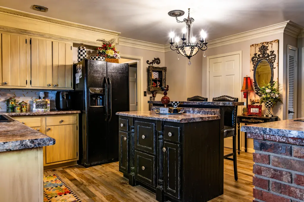 735 Whitley Street London KY 40741