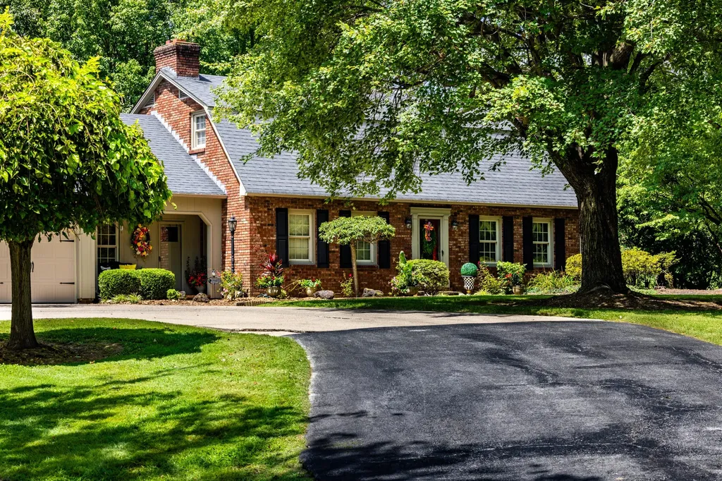 735 Whitley Street London KY 40741