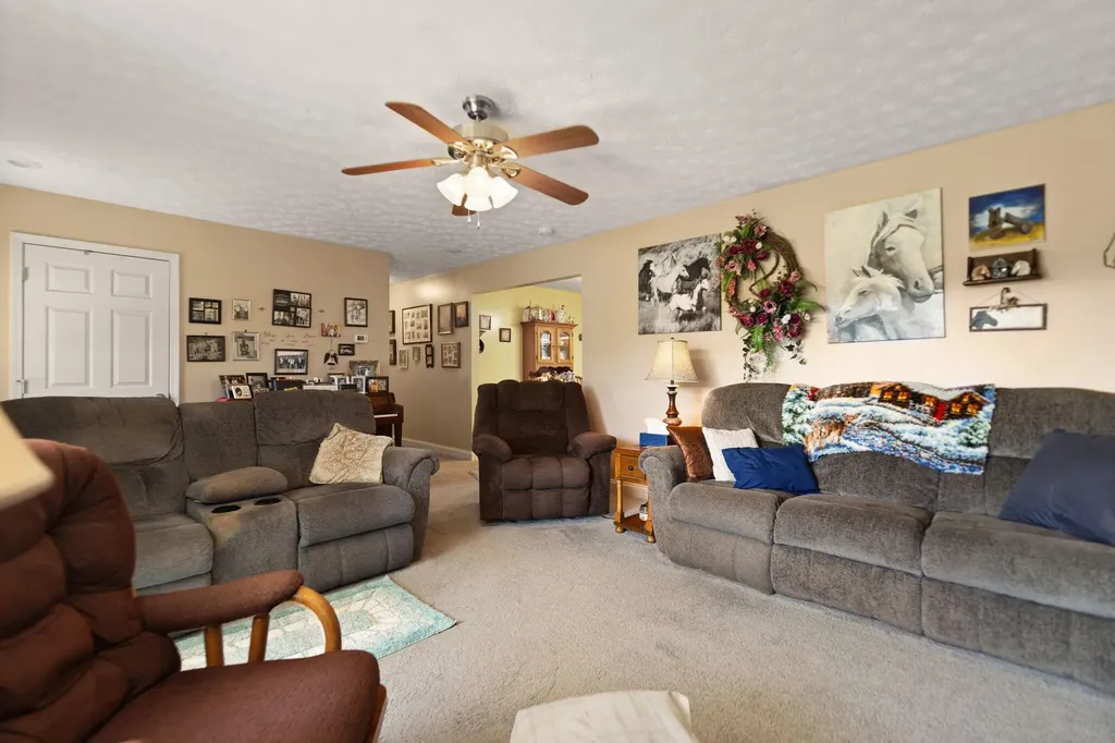 141 Parker Lane Barbourville KY 40906