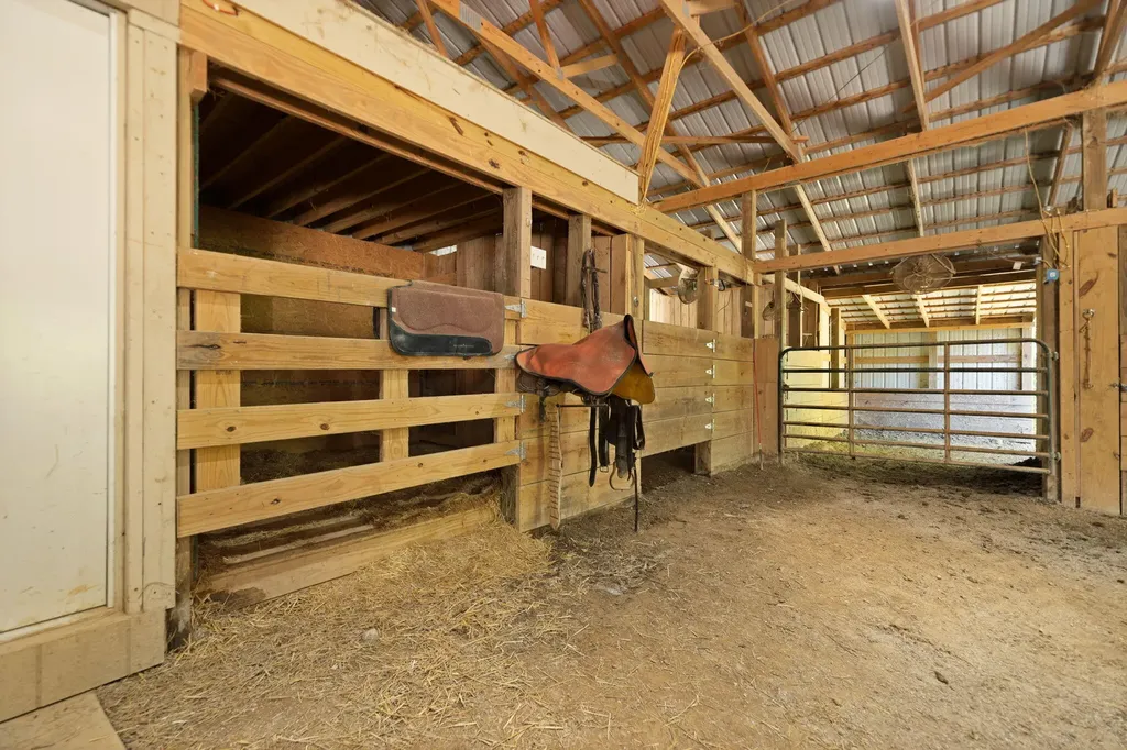 141 Parker Lane Barbourville KY 40906