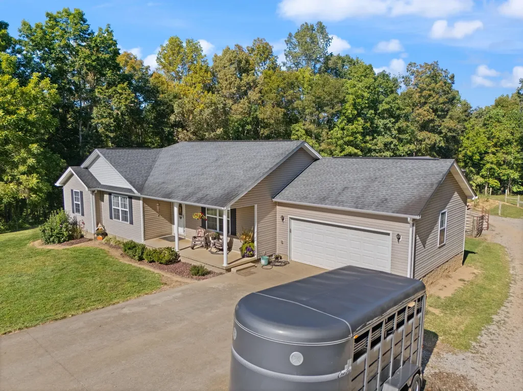 141 Parker Lane Barbourville KY 40906