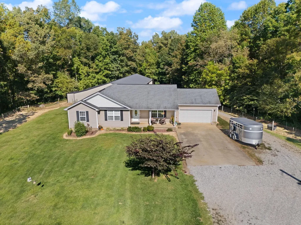 141 Parker Lane Barbourville KY 40906
