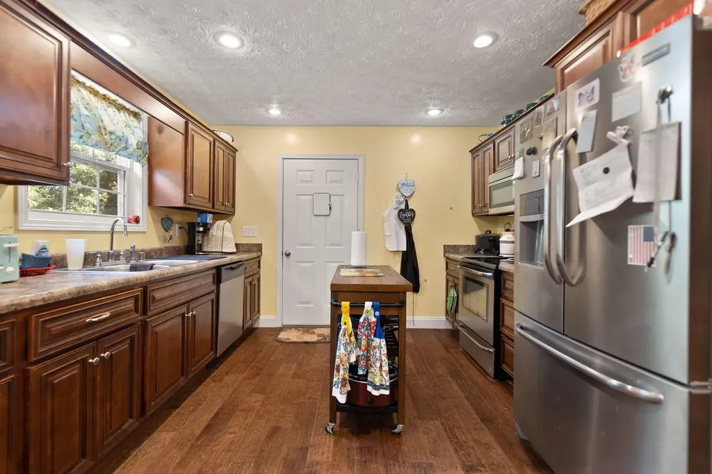 141 Parker Lane Barbourville KY 40906