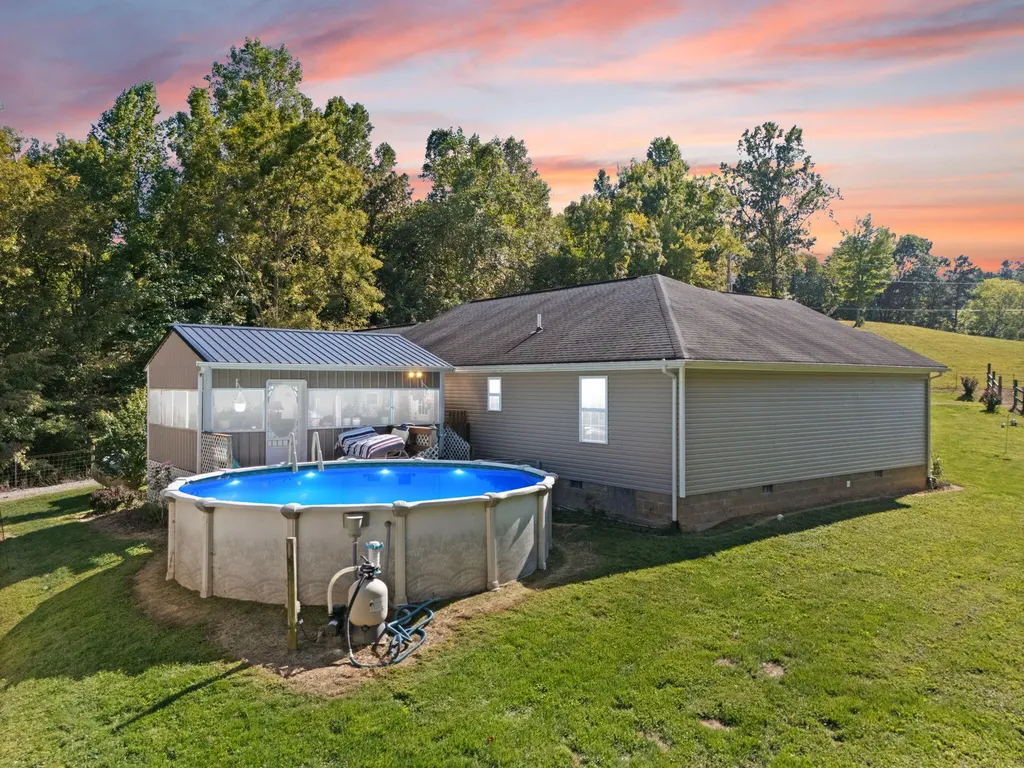 141 Parker Lane Barbourville KY 40906