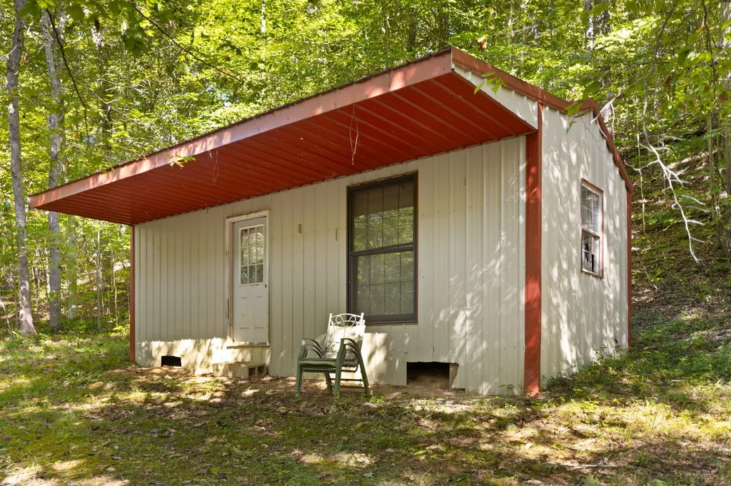 141 Parker Lane Barbourville KY 40906