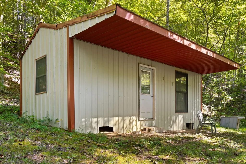 141 Parker Lane Barbourville KY 40906