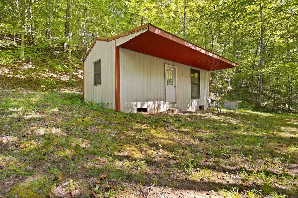 141 Parker Lane Barbourville KY 40906