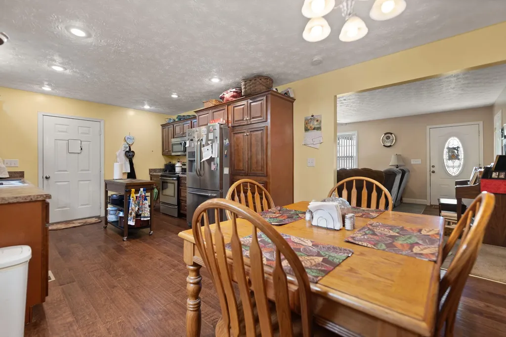 141 Parker Lane Barbourville KY 40906