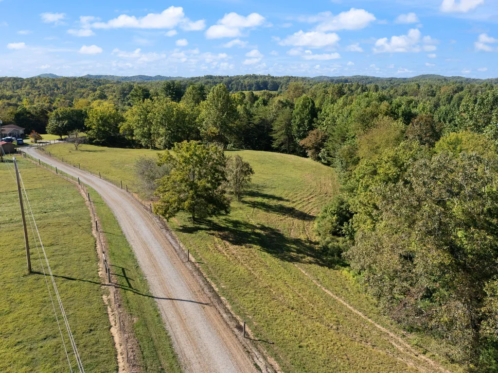 141 Parker Lane Barbourville KY 40906