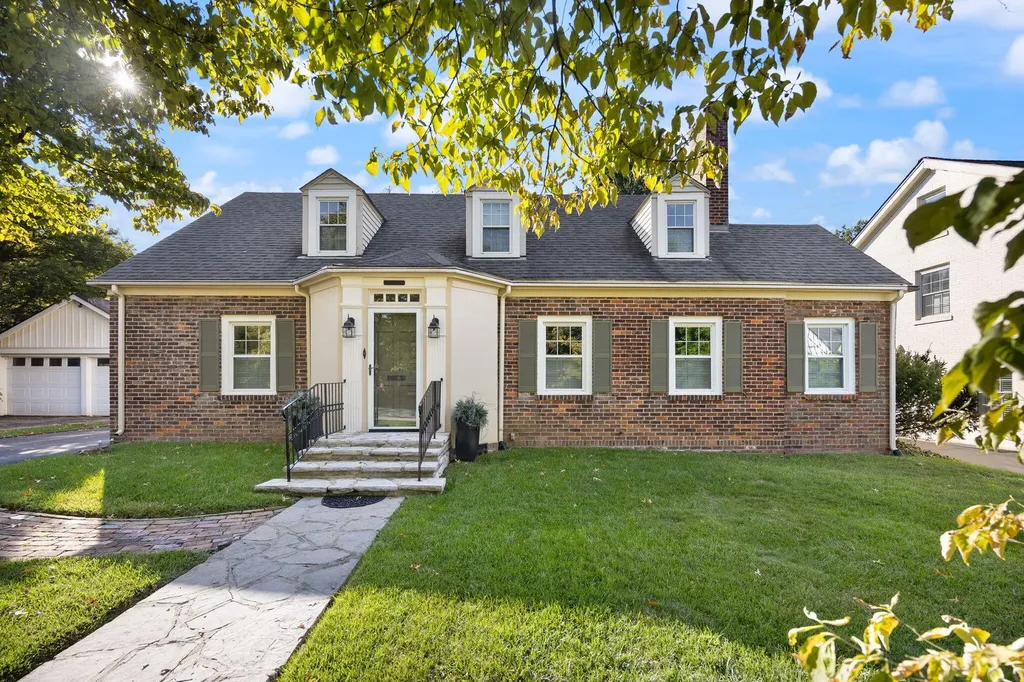 242 Henry Clay Boulevard Lexington KY 40502