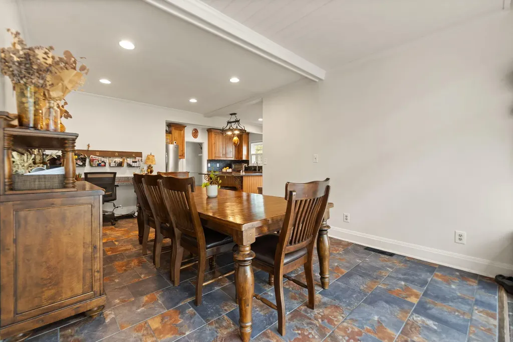 242 Henry Clay Boulevard Lexington KY 40502