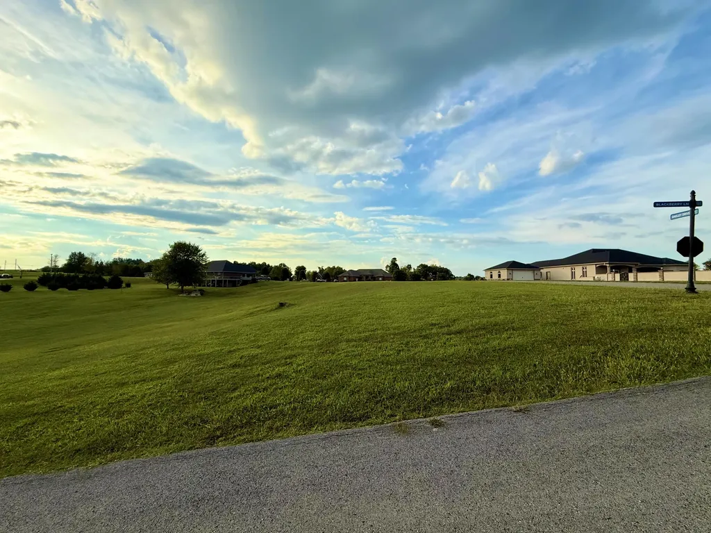 38 W Blackberry Lane Bronston KY 42518