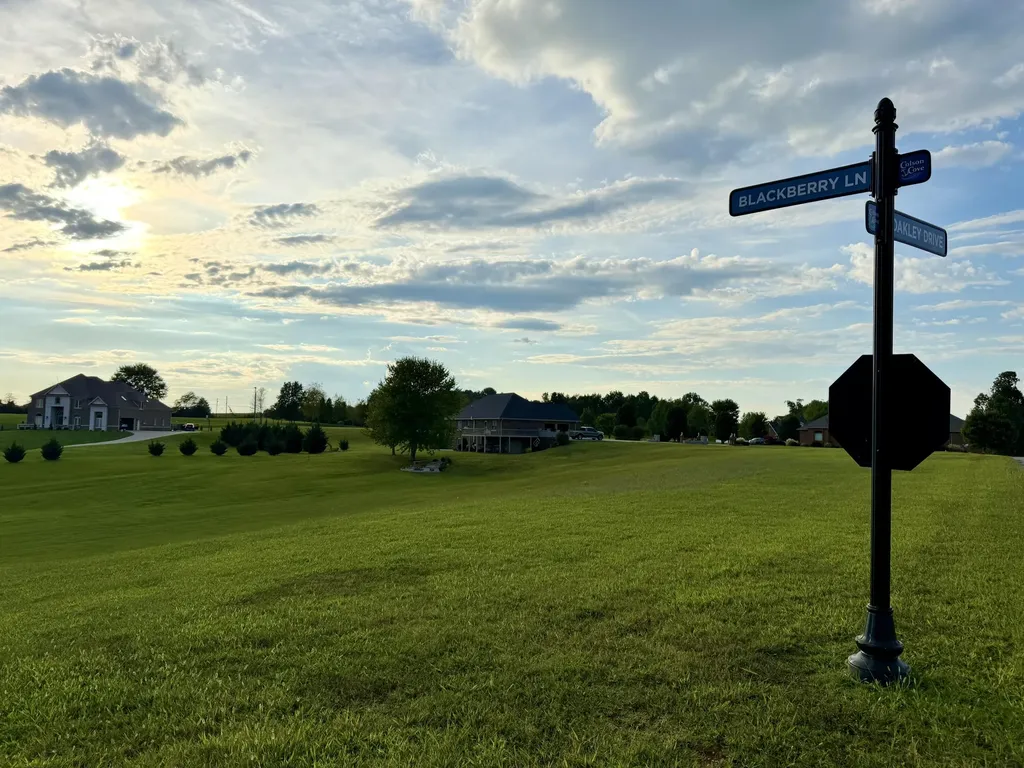 38 W Blackberry Lane Bronston KY 42518