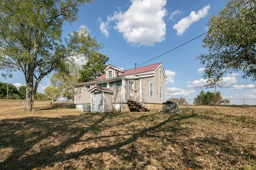 1975 High Bridge Road Wilmore KY 40390