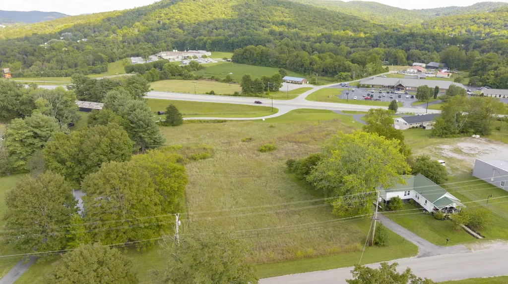 180 Gregory Street Monticello KY 42633