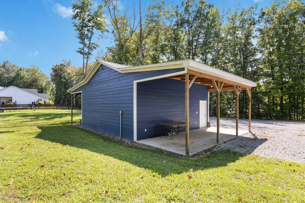 81 Eagles Bluff Road Monticello KY 42633