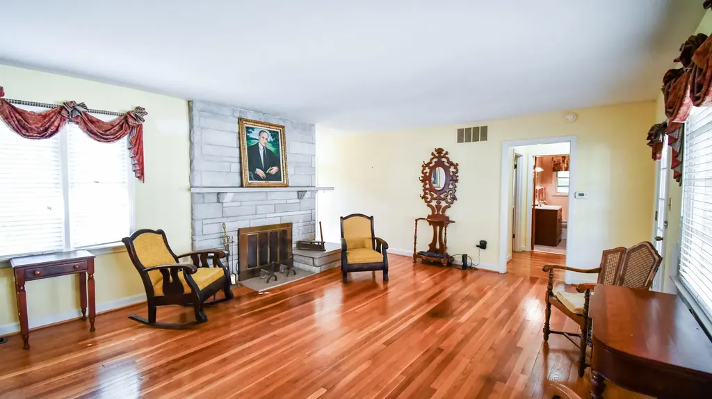 111 Donna Drive Lawrenceburg KY 40342