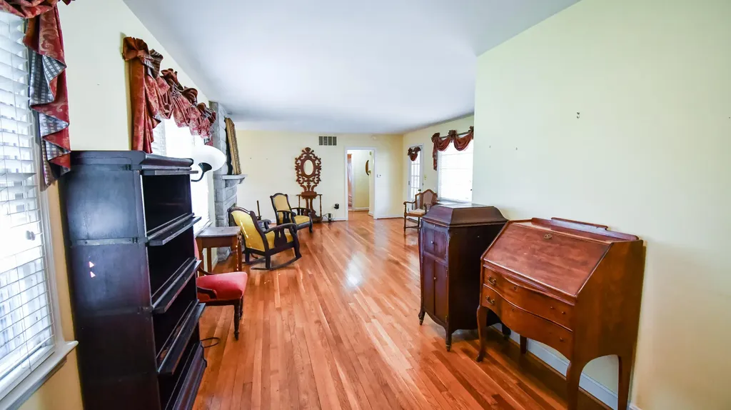 111 Donna Drive Lawrenceburg KY 40342