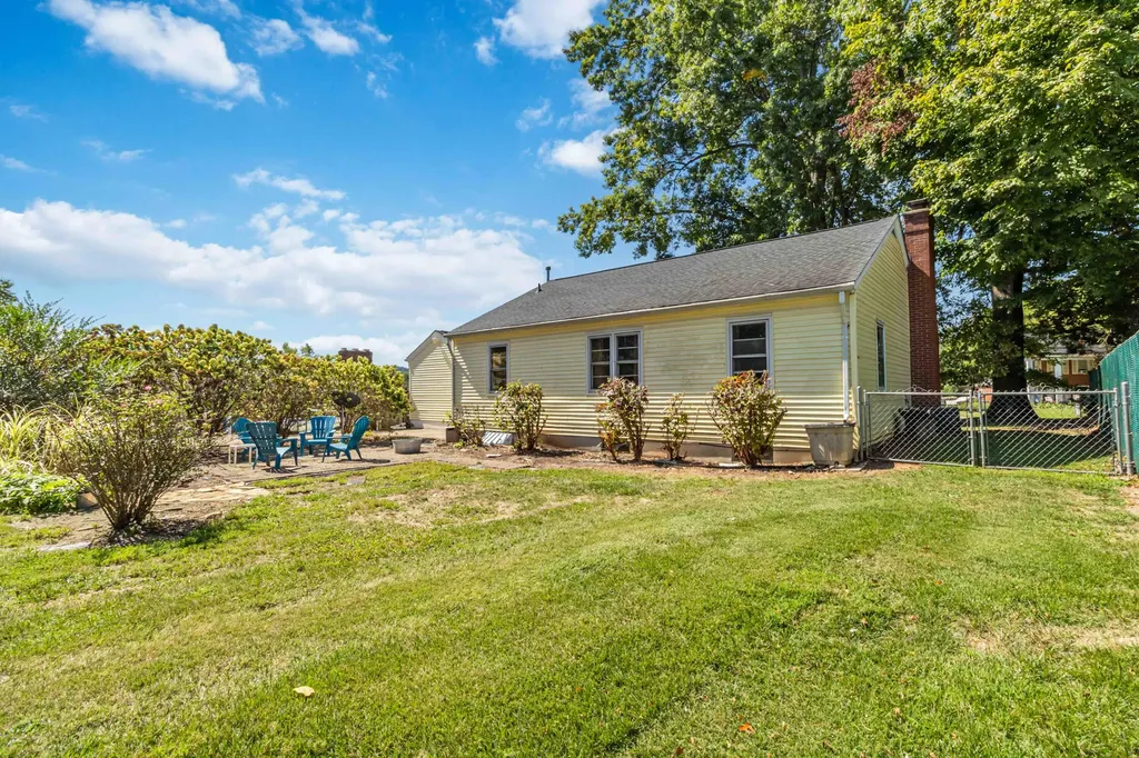 211 S Jarvis Avenue Somerset KY 42501