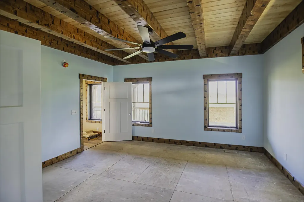 4288 Pinckard Pike Versailles KY 40383