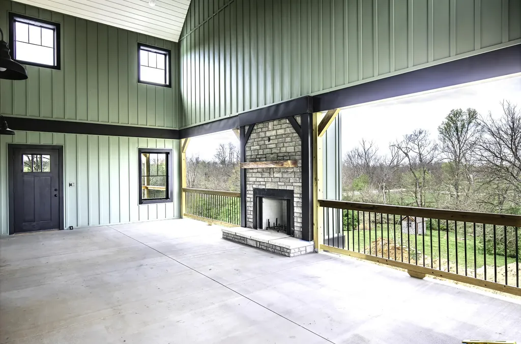 4288 Pinckard Pike Versailles KY 40383