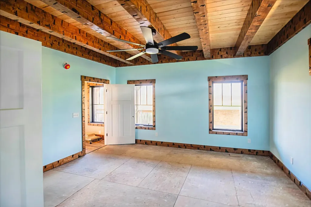 4288 Pinckard Pike Versailles KY 40383