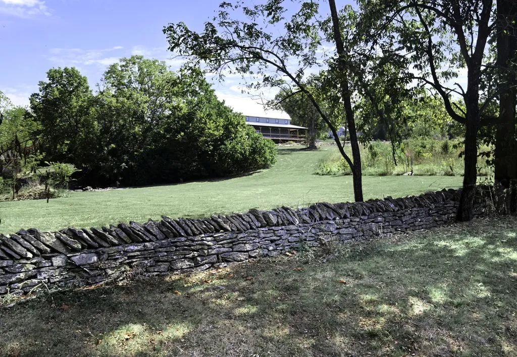 4288 Pinckard Pike Versailles KY 40383