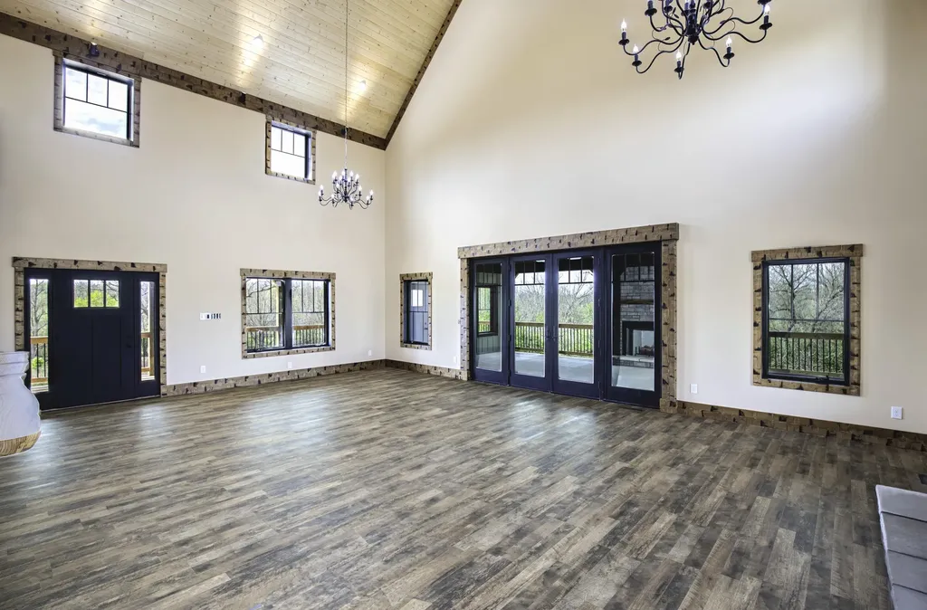 4288 Pinckard Pike Versailles KY 40383