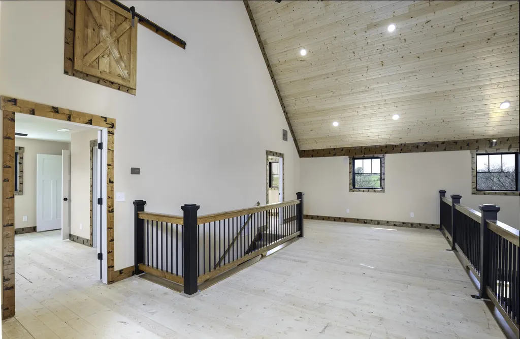 4288 Pinckard Pike Versailles KY 40383