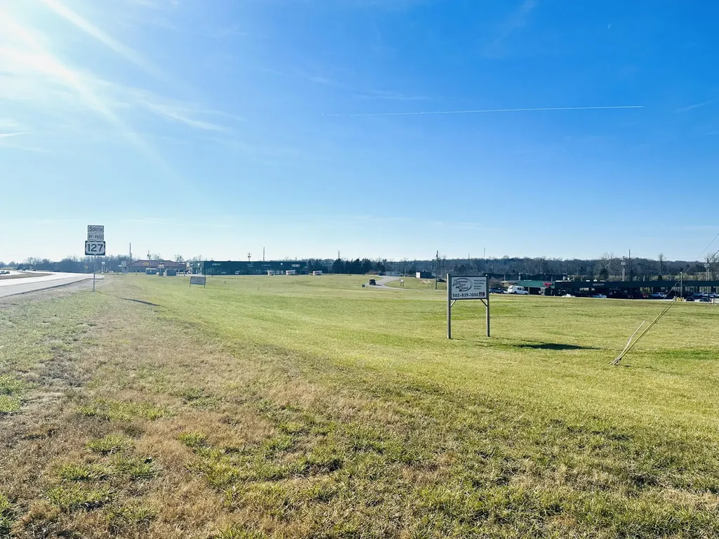 7 Eagle Lake Drive Lawrenceburg KY 40342