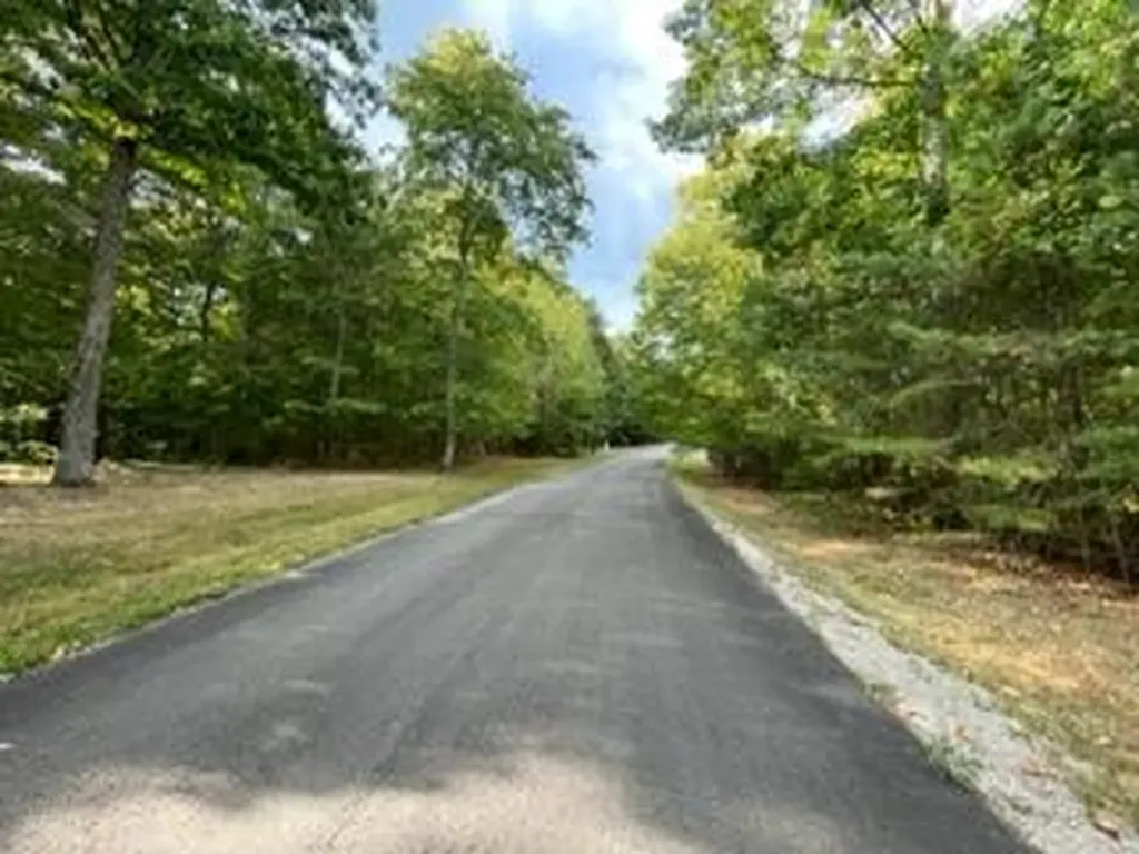 9 Five Points Drive Russell Springs KY 42642