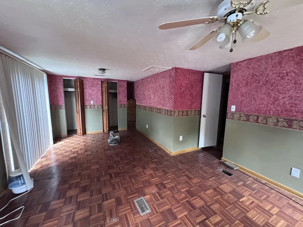 461 Round Ridge Road Pineville KY 40977