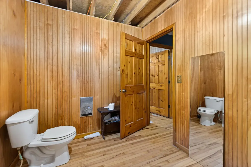 270 Left Fork Holly Road Sextons Creek KY 40983