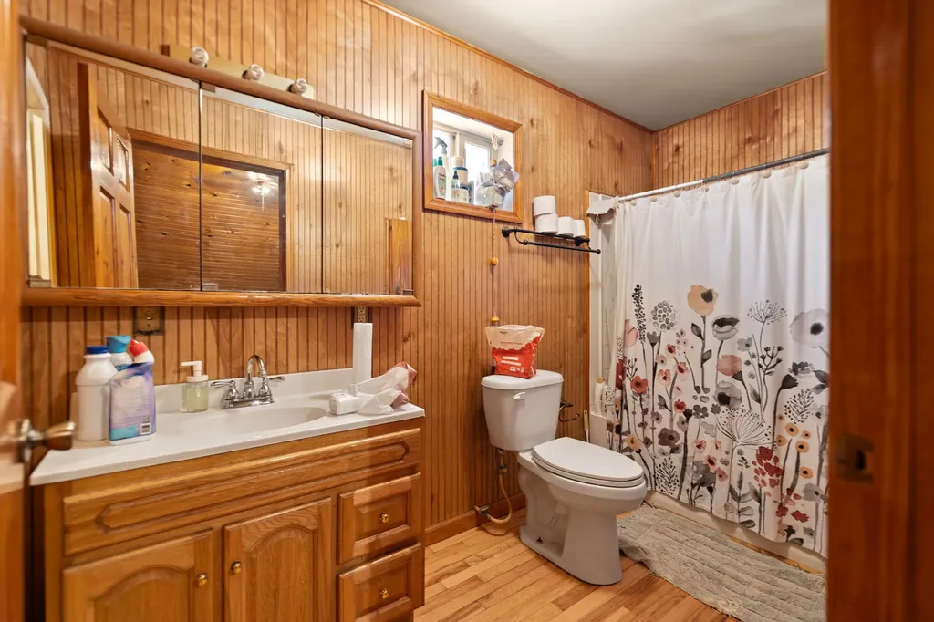 270 Left Fork Holly Road Sextons Creek KY 40983