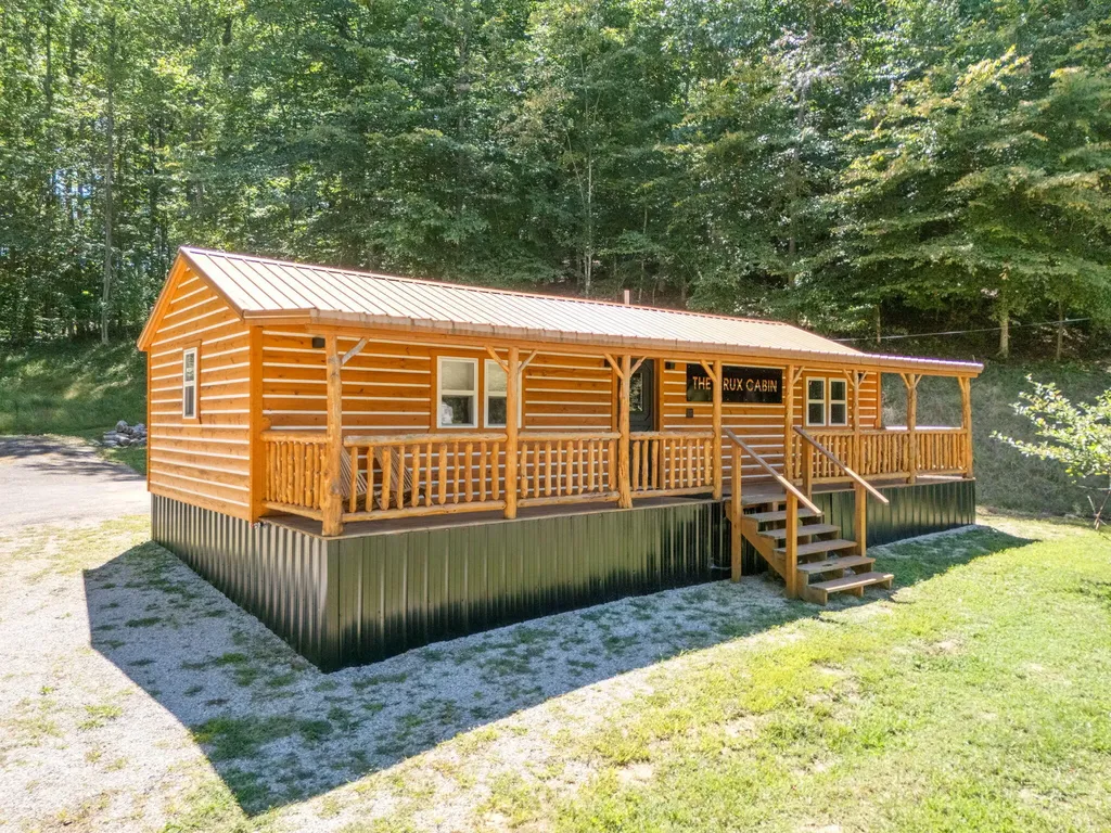 143 Mullins Point Road Campton KY 41301