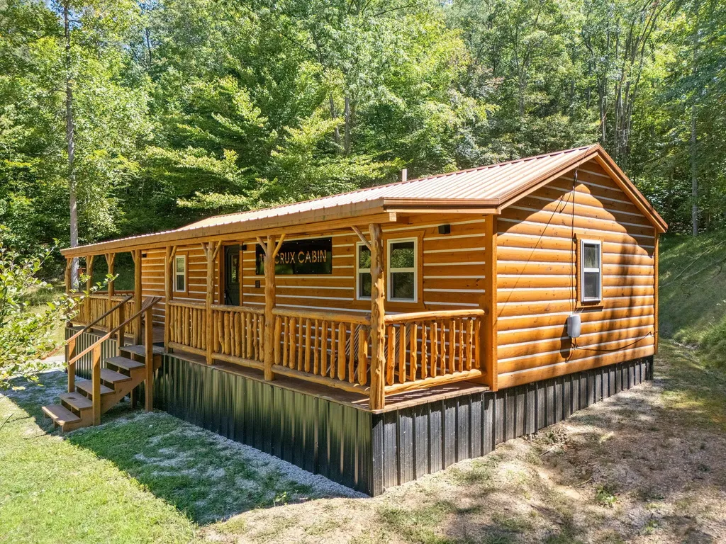 143 Mullins Point Road Campton KY 41301