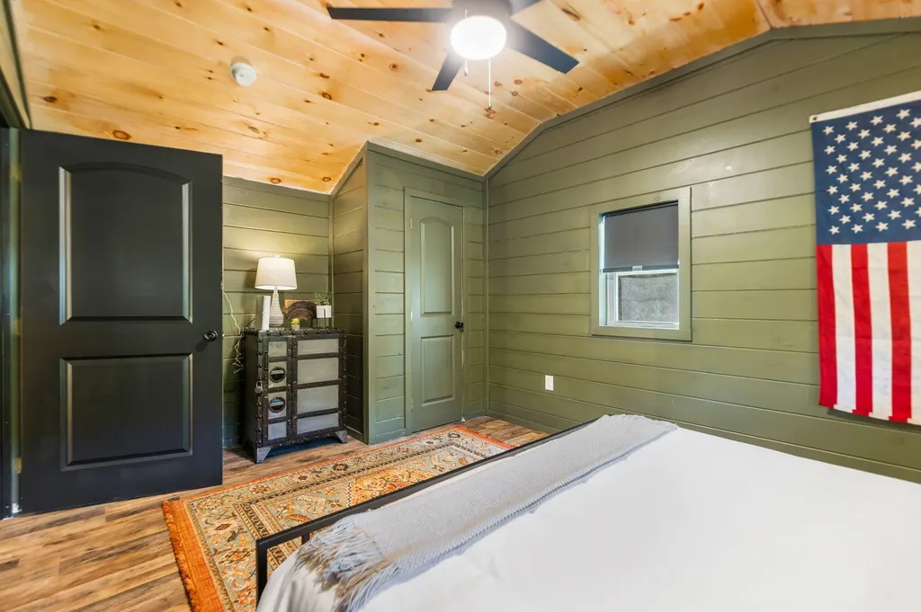 143 Mullins Point Road Campton KY 41301
