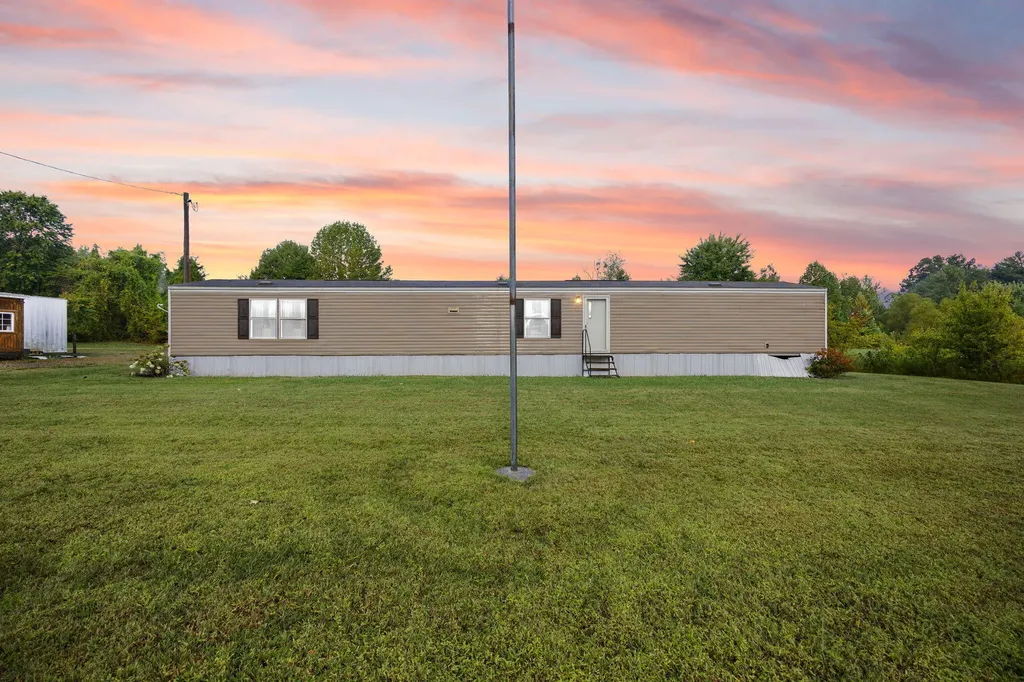 59 State Highway 1611 Russell Springs KY 42642