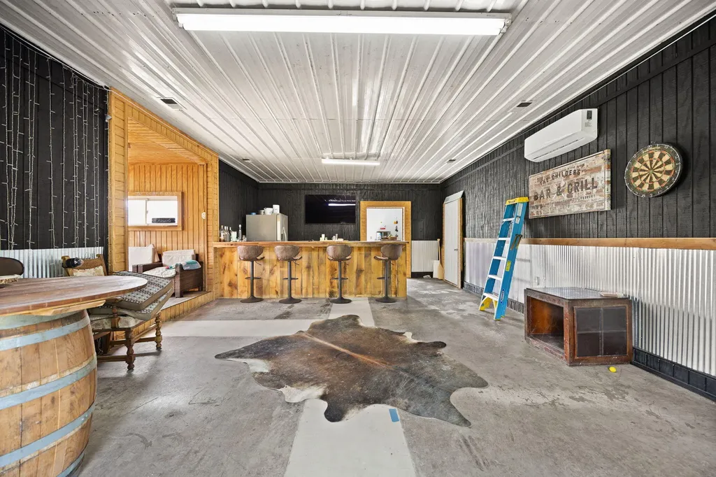 59 State Highway 1611 Russell Springs KY 42642