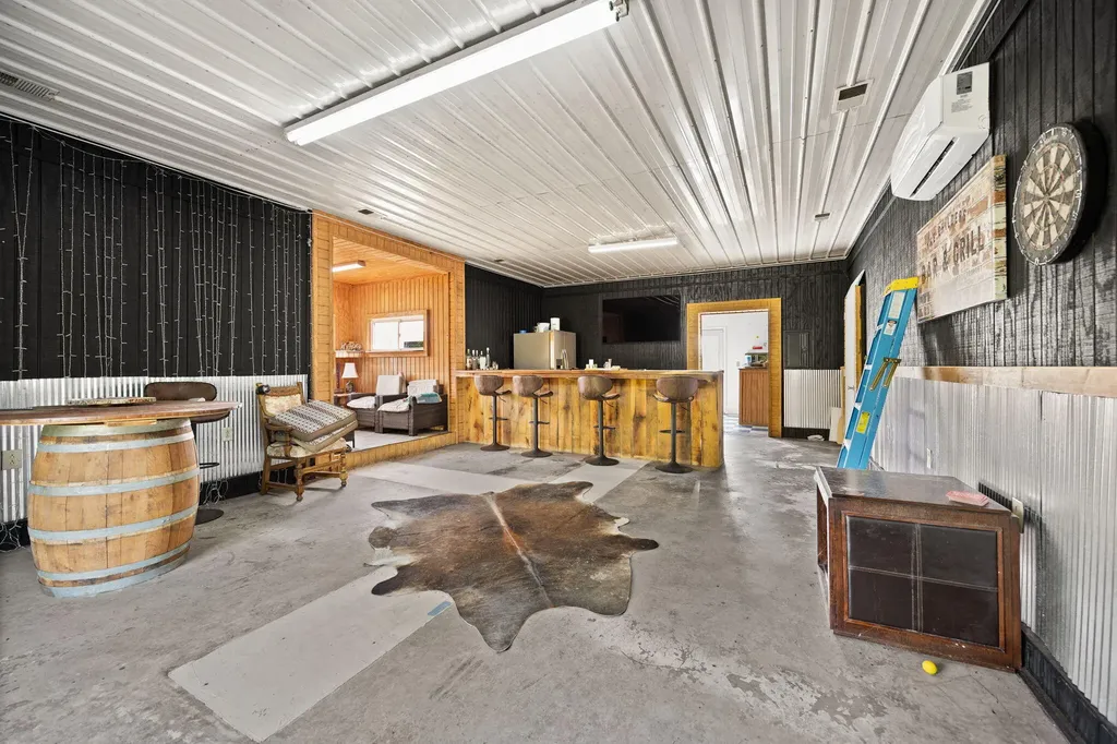59 State Highway 1611 Russell Springs KY 42642