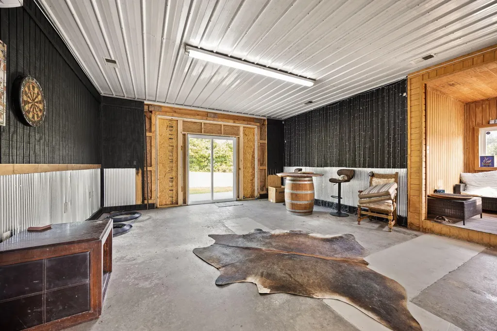 59 State Highway 1611 Russell Springs KY 42642