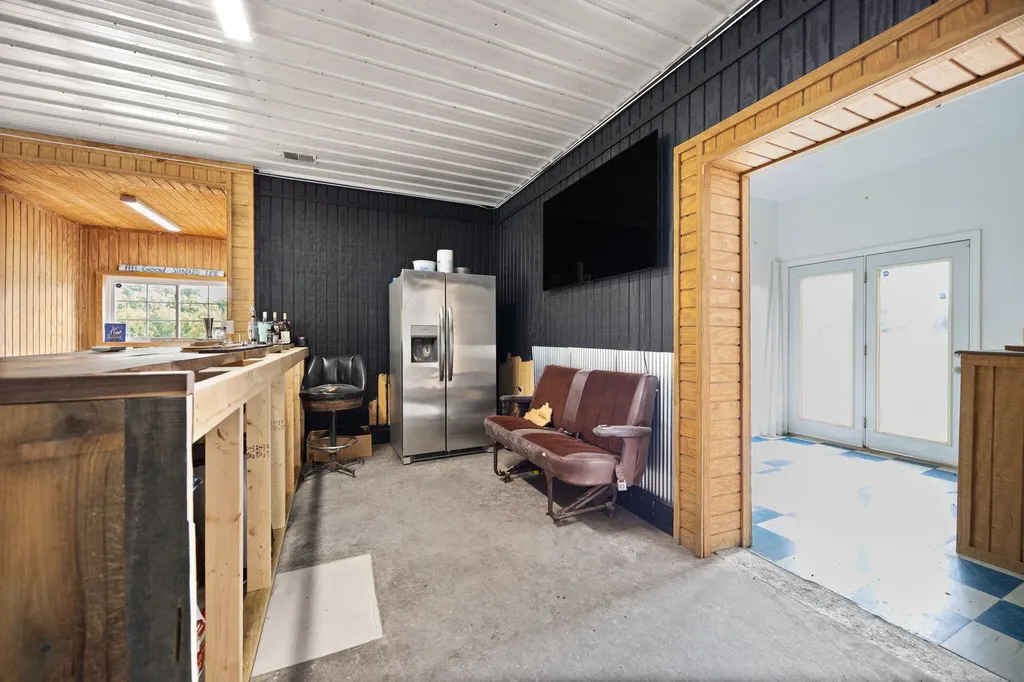 59 State Highway 1611 Russell Springs KY 42642