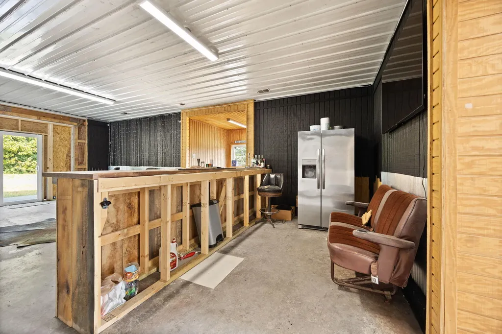 59 State Highway 1611 Russell Springs KY 42642