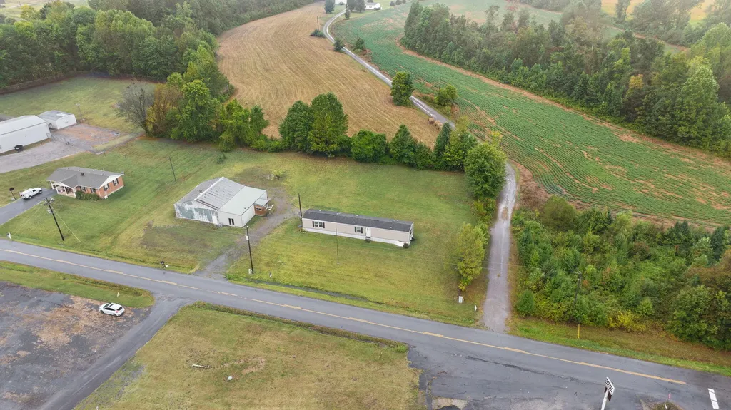 59 State Highway 1611 Russell Springs KY 42642
