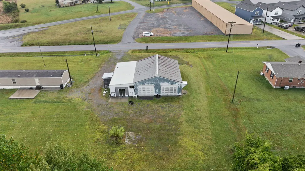 59 State Highway 1611 Russell Springs KY 42642