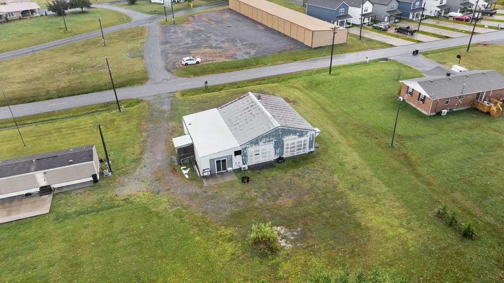 59 State Highway 1611 Russell Springs KY 42642