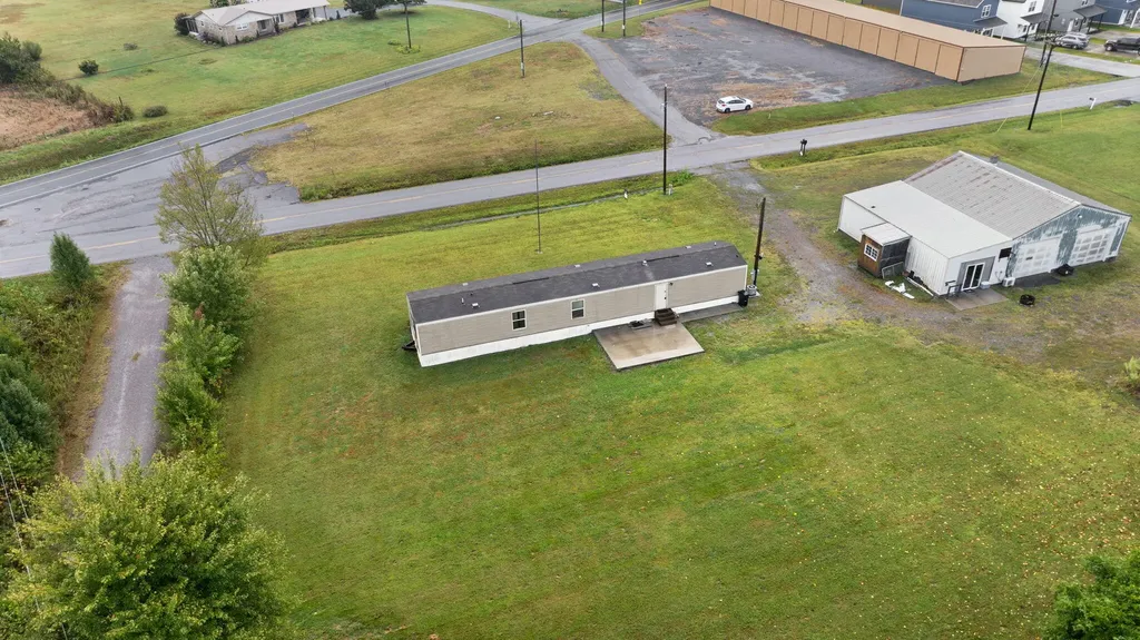 59 State Highway 1611 Russell Springs KY 42642
