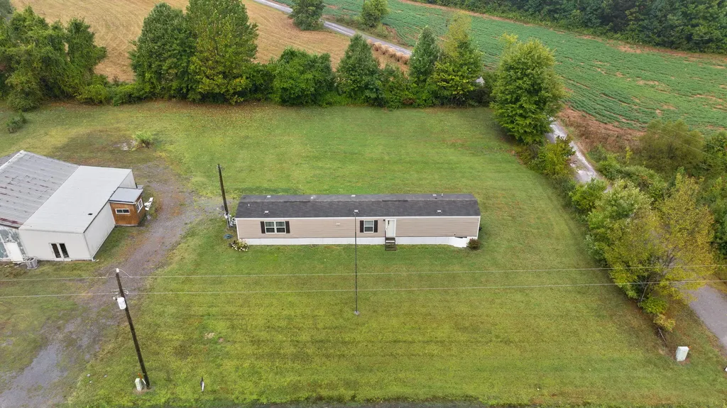 59 State Highway 1611 Russell Springs KY 42642